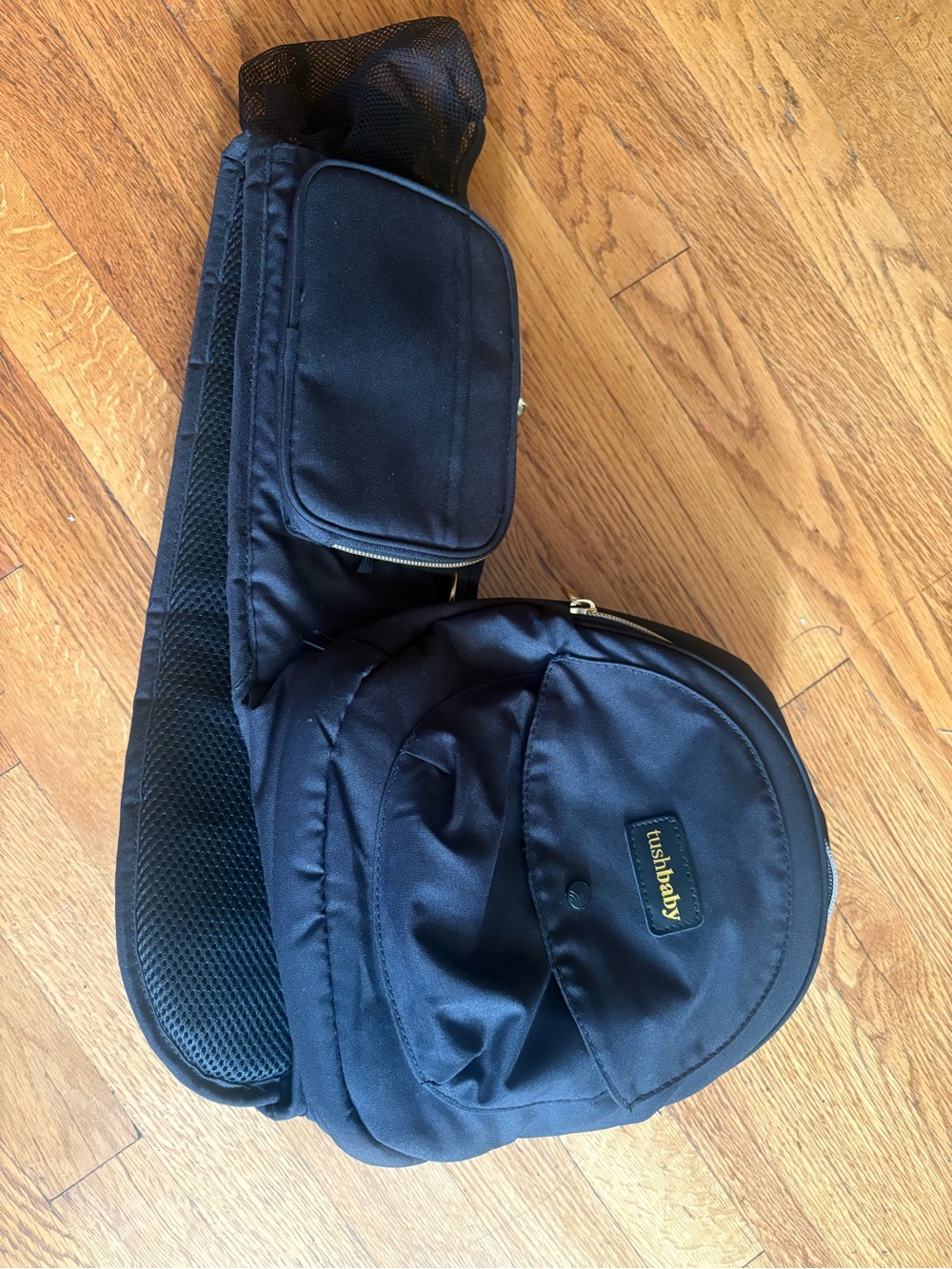 The Tushbaby™ Hip Carrier - Picture 4 of 11